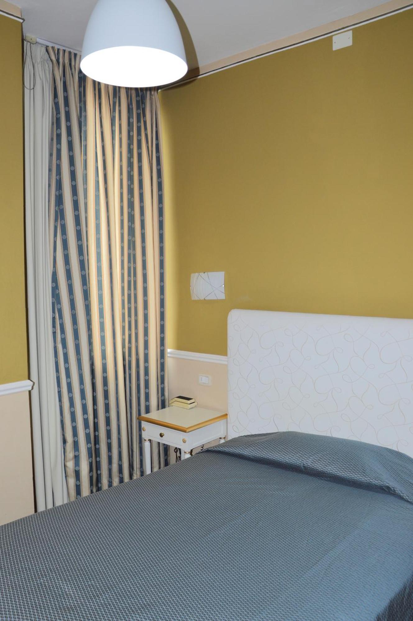Nouvel Hotel Des Bains Pesaro Cameră foto