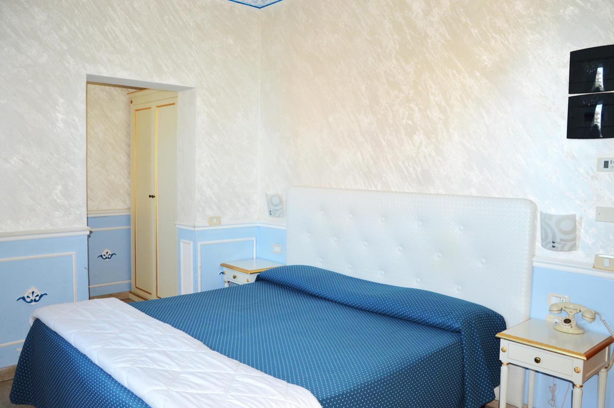 Nouvel Hotel Des Bains Pesaro Cameră foto