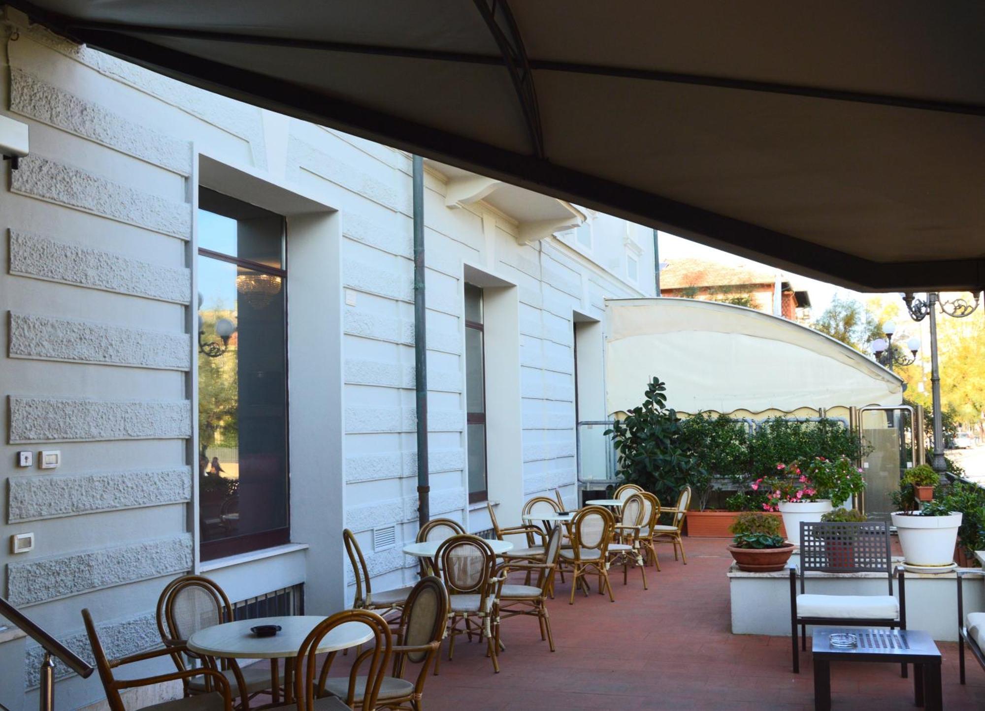 Nouvel Hotel Des Bains Pesaro Exterior foto